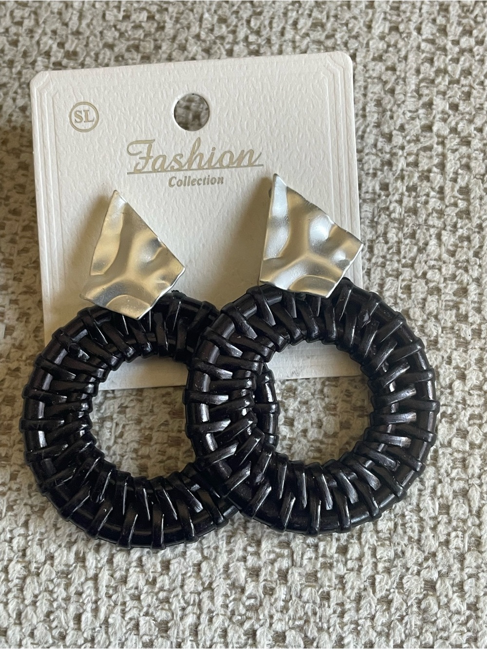 Fashion Jewelry Black Woven Circle Drop Earrings with Silver Stud